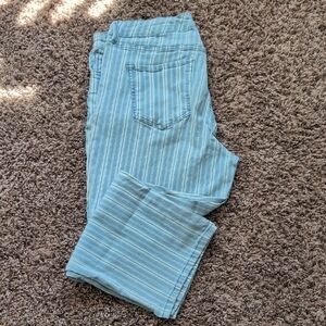 Nine West Light Blue Striped Straight-Leg Capris.